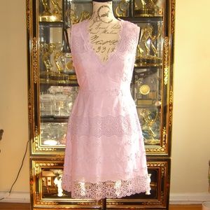 AQUA LABEL LAVENDER LACE FLORAL APPLIQUE DRESS S